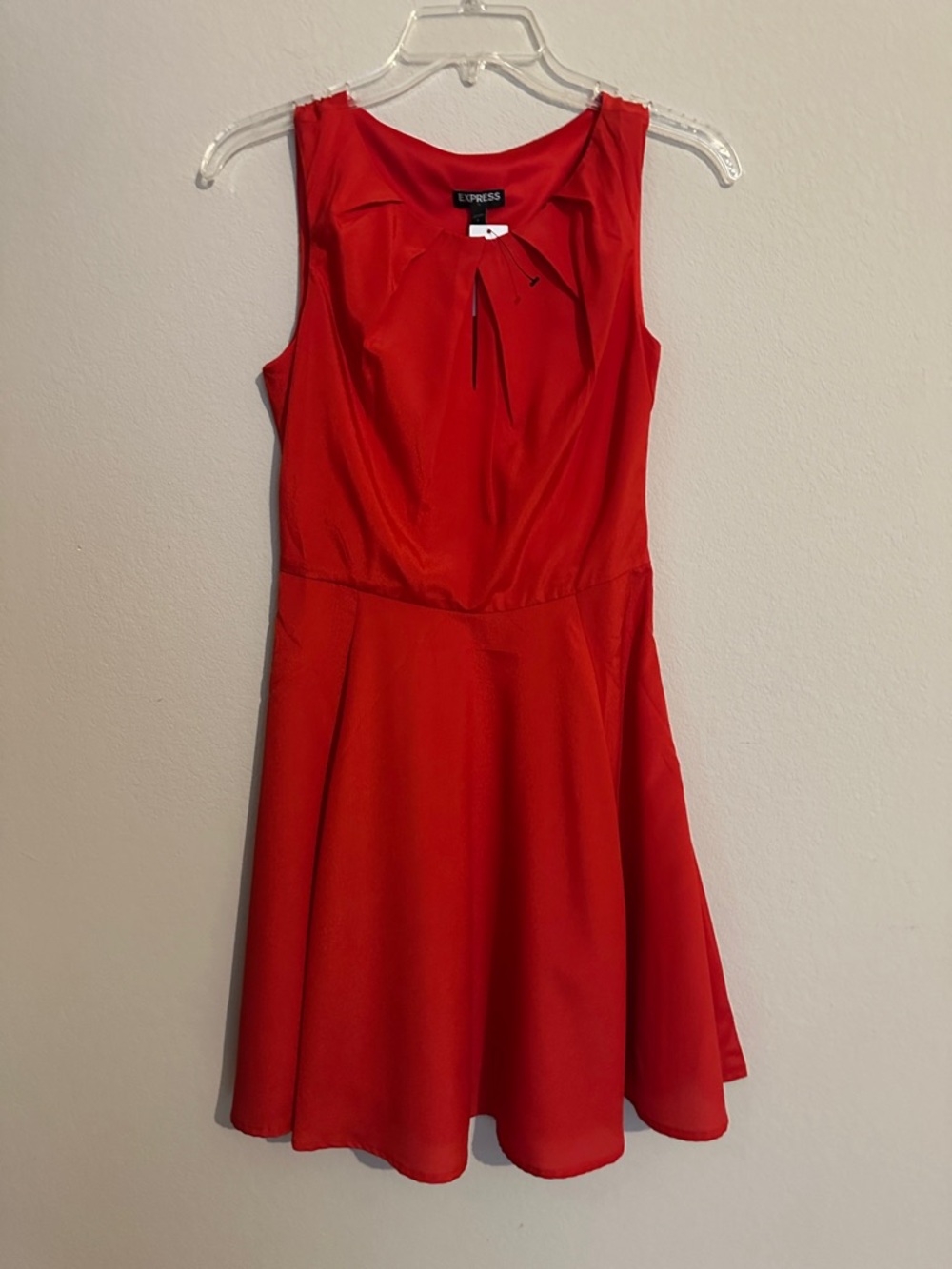 🌻Nwt Express red dress size 2